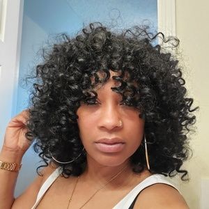 Meet your Posher, Aminah